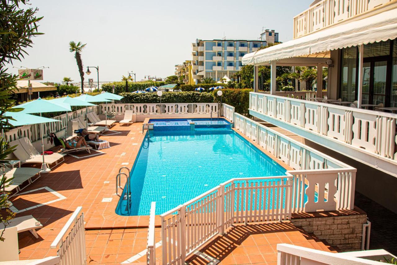 Hotel Savoy Caorle Exterior foto