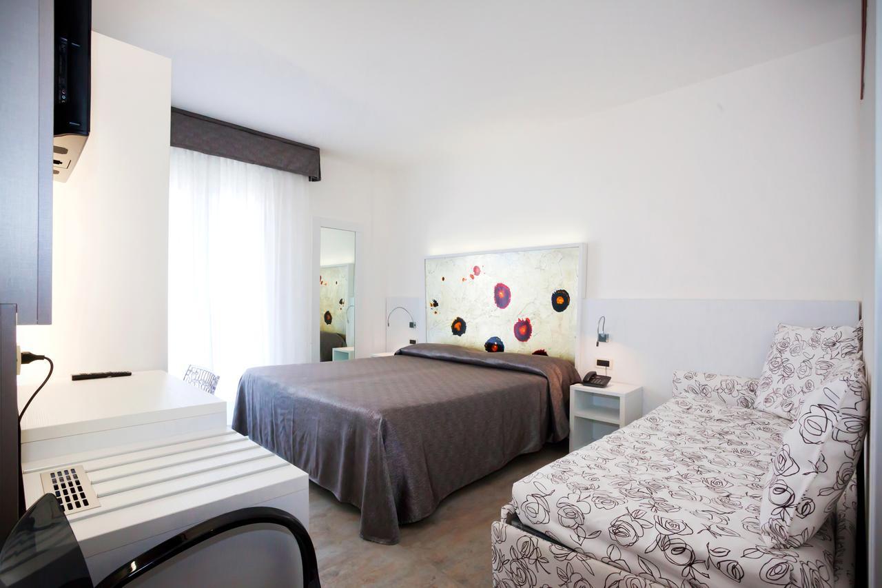 Hotel Savoy Caorle Exterior foto